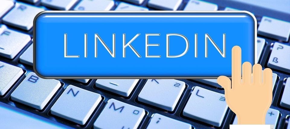 How to approach prospects on LinkedIn