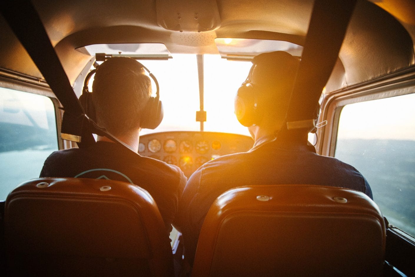 pilots in a cockpit to symbolise having a business growth checklist